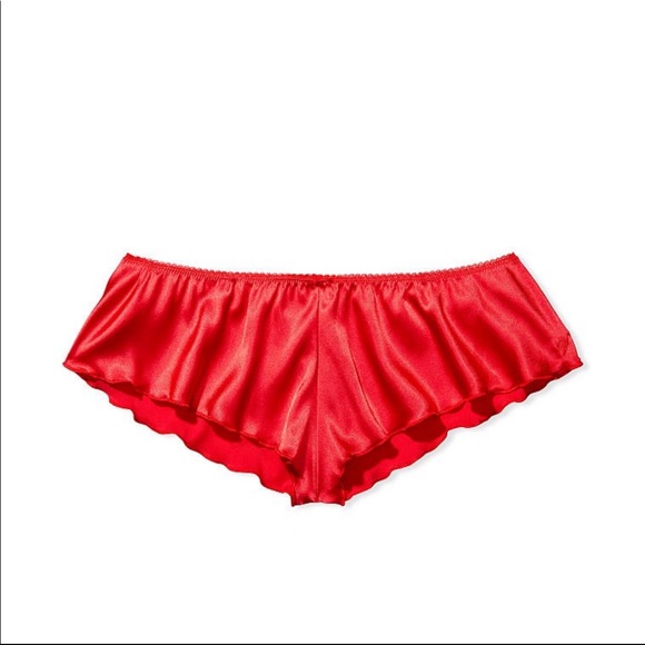 NWT Victoria‘a Secret Satin Flutter Shortie - Picture 3 of 4
